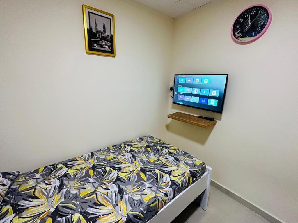 Partition Apartment